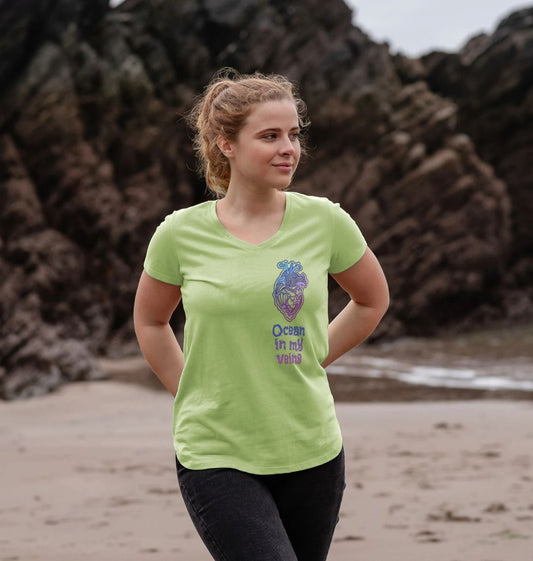 Pastel Green Women's V-Neck T-shirt "Ocean in my veins"
